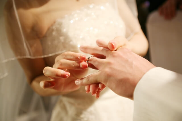 結婚式を2人だけで挙げる5つのメリット