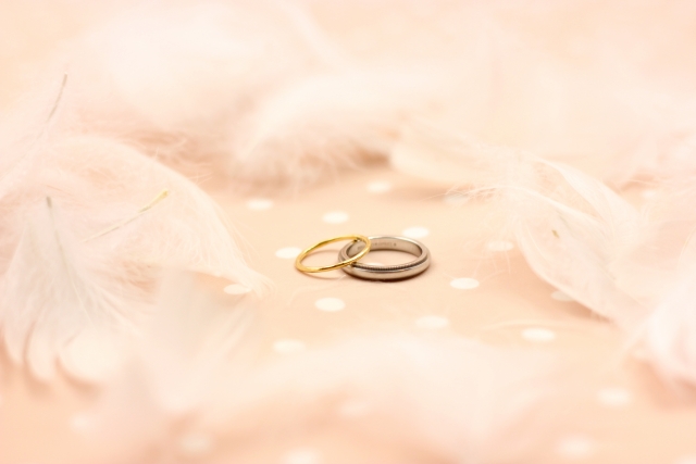 年収別でみる結婚指輪の相場